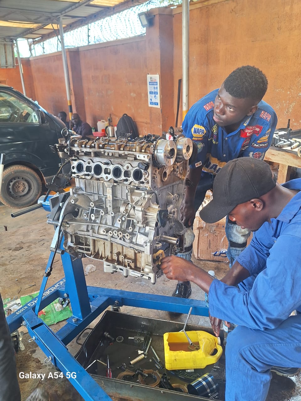 Engine diagnostic work