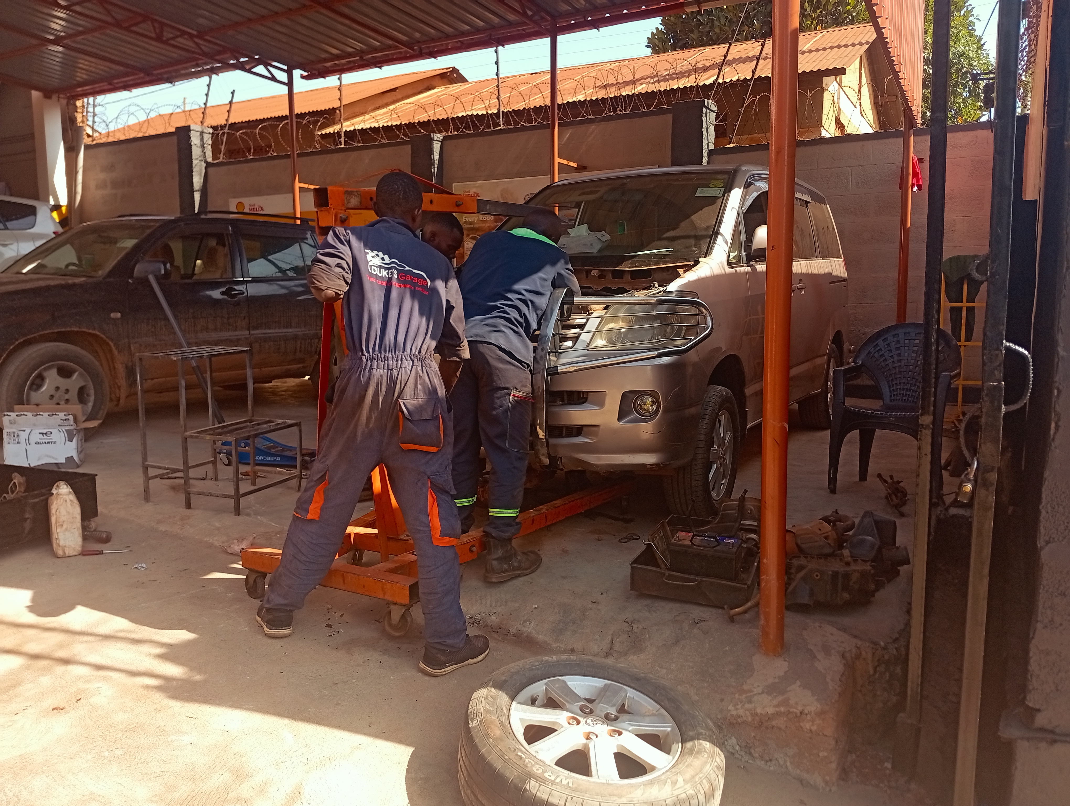 Service Bay with Vehicle